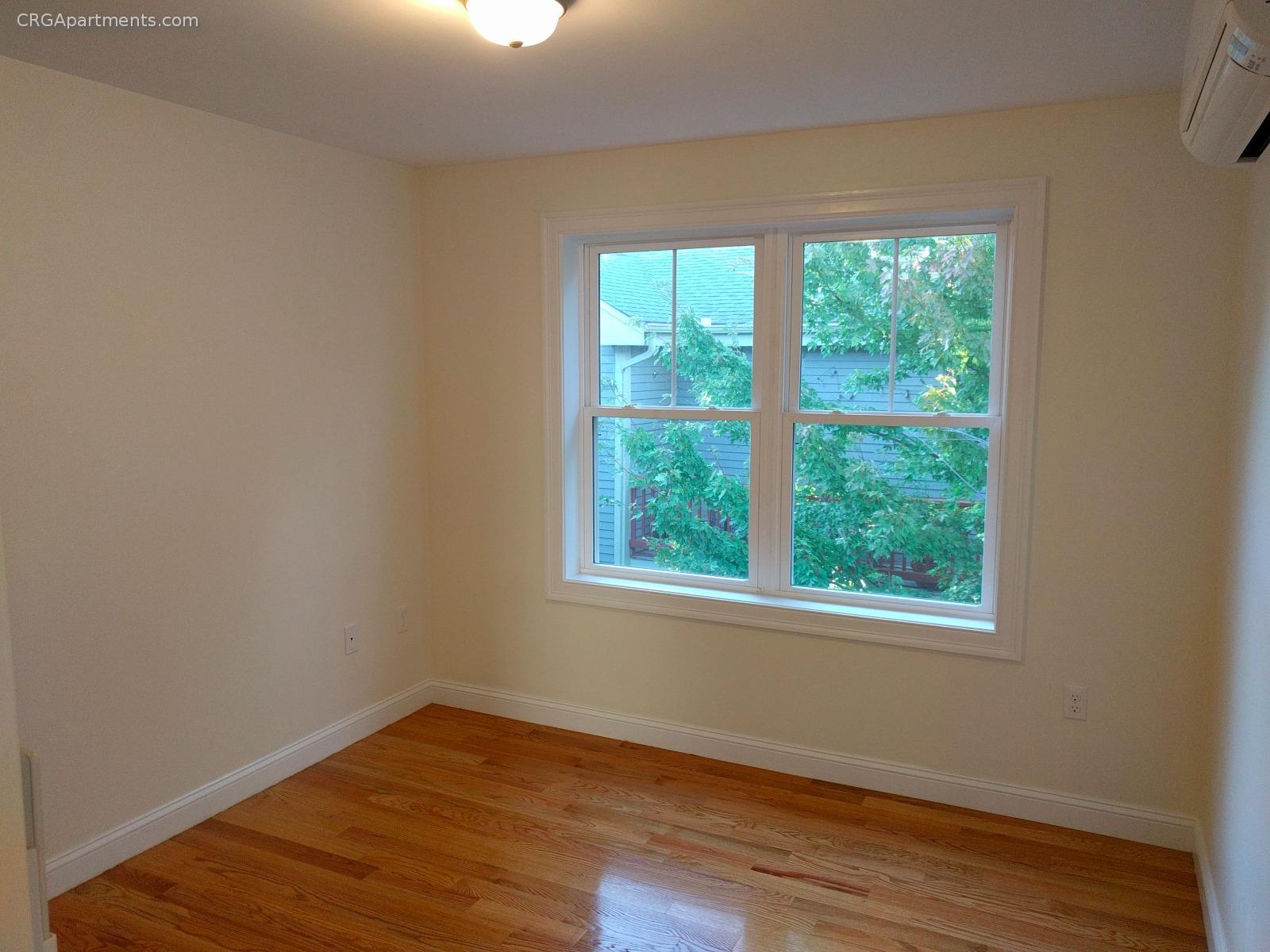 24 Beacon Pl, Ward Two