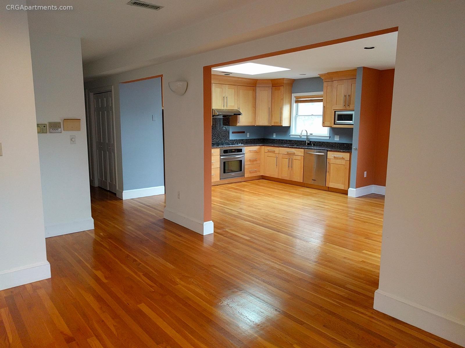 28 Surrey St, Harvard Square