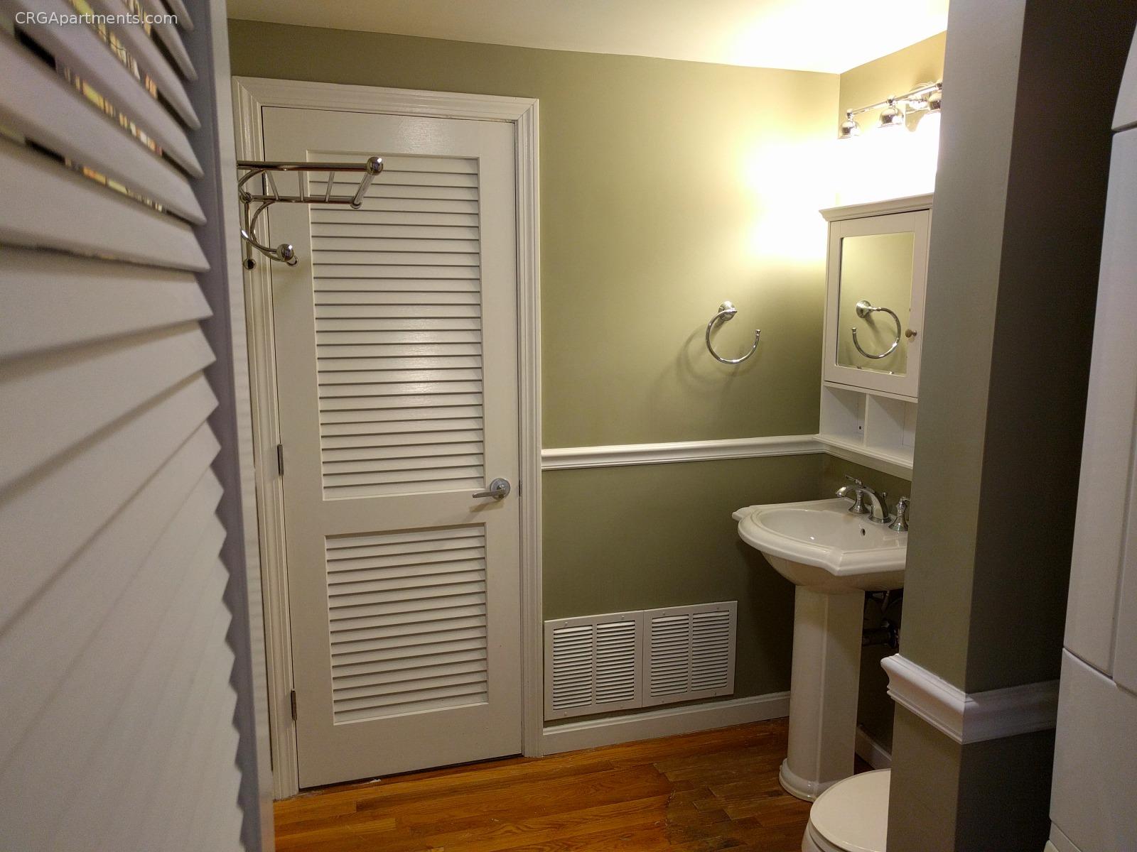 28 Surrey St, Harvard Square