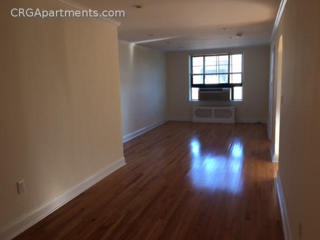 60 Brattle St, West Cambridge