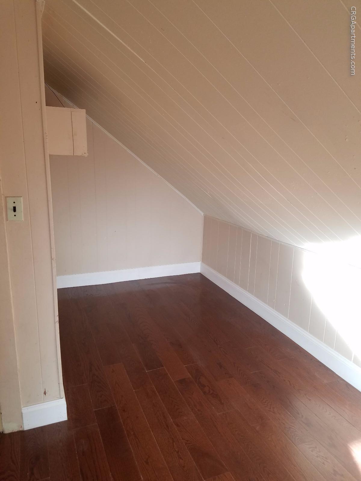 22 Linden St, Ward Two