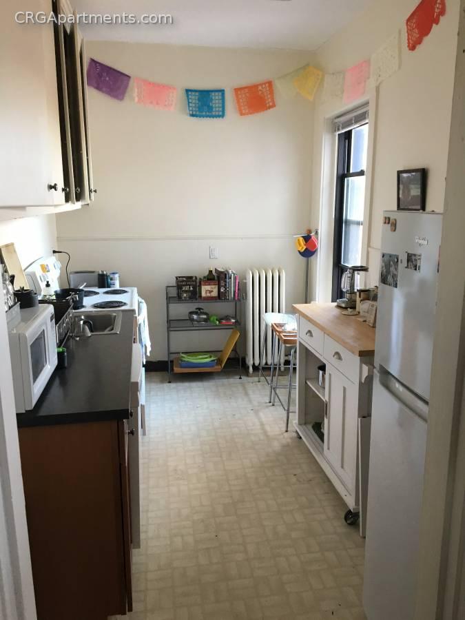 1039 Massachusetts Ave, Harvard Square