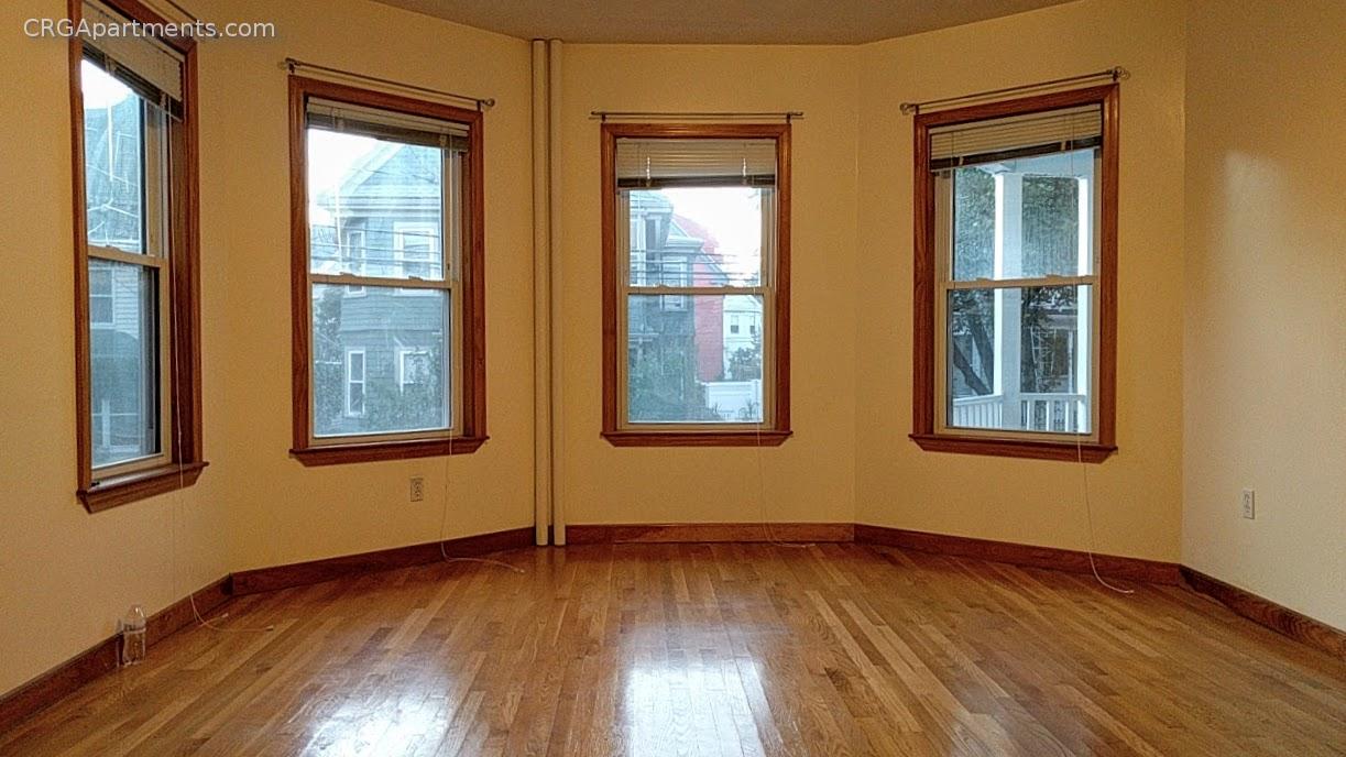 35 37 Hancock St, Davis Square