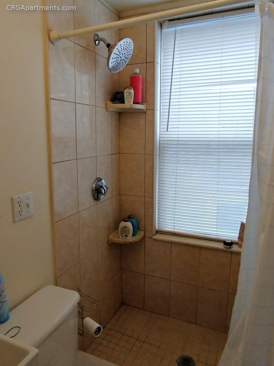 4 bed, 2 bath apartment for rent at 315 Elm St Unit 2, Inman Square — photo 16 of 27