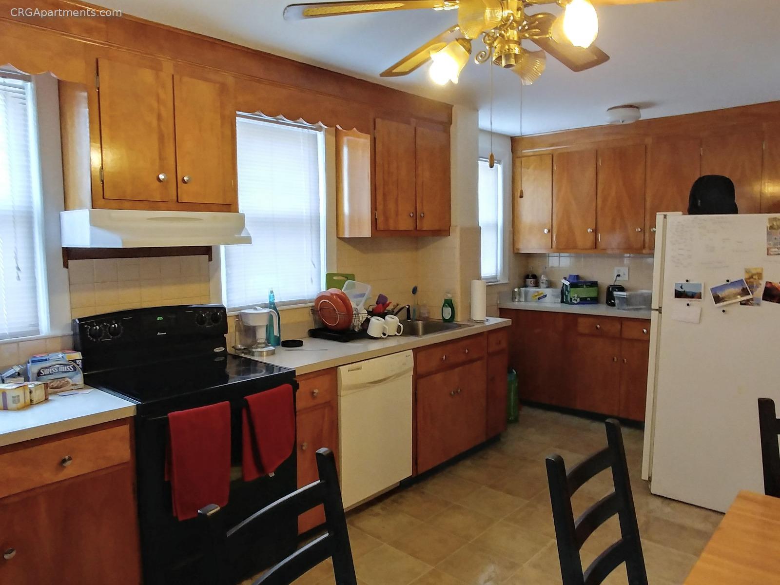 1539 Cambridge St, Mid-Cambridge