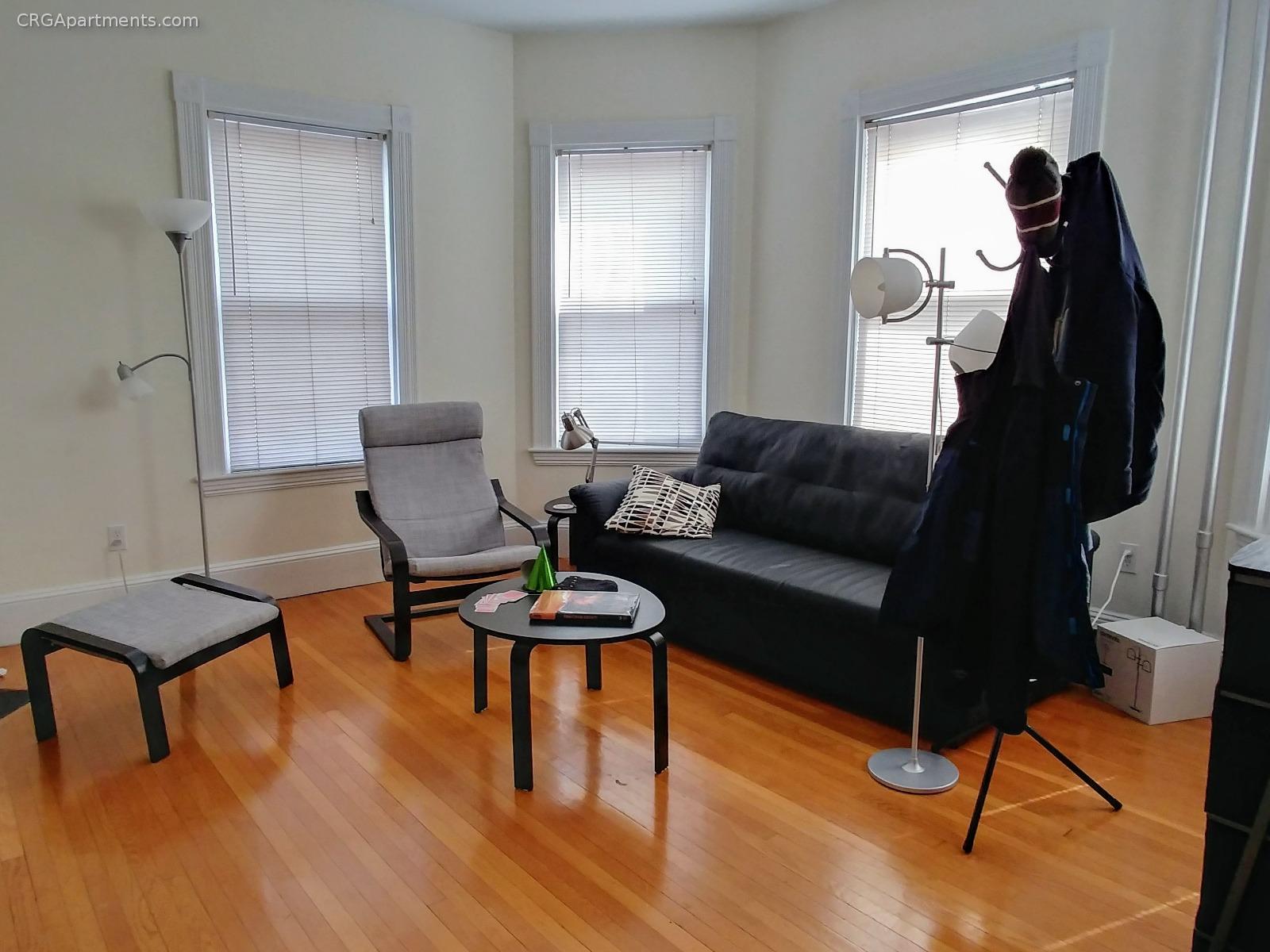 1539 Cambridge St, Mid-Cambridge