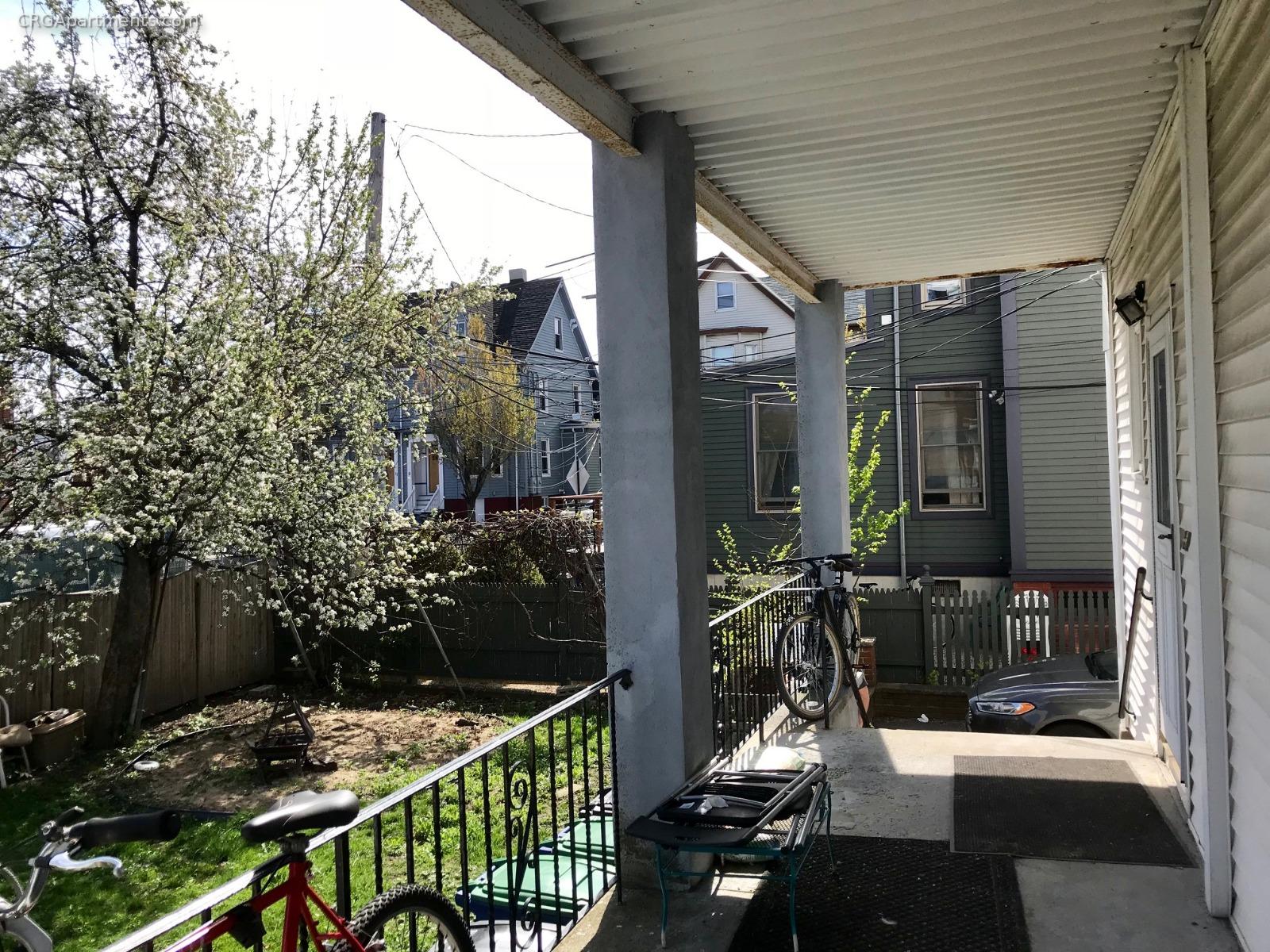 187 Broadway, East Somerville