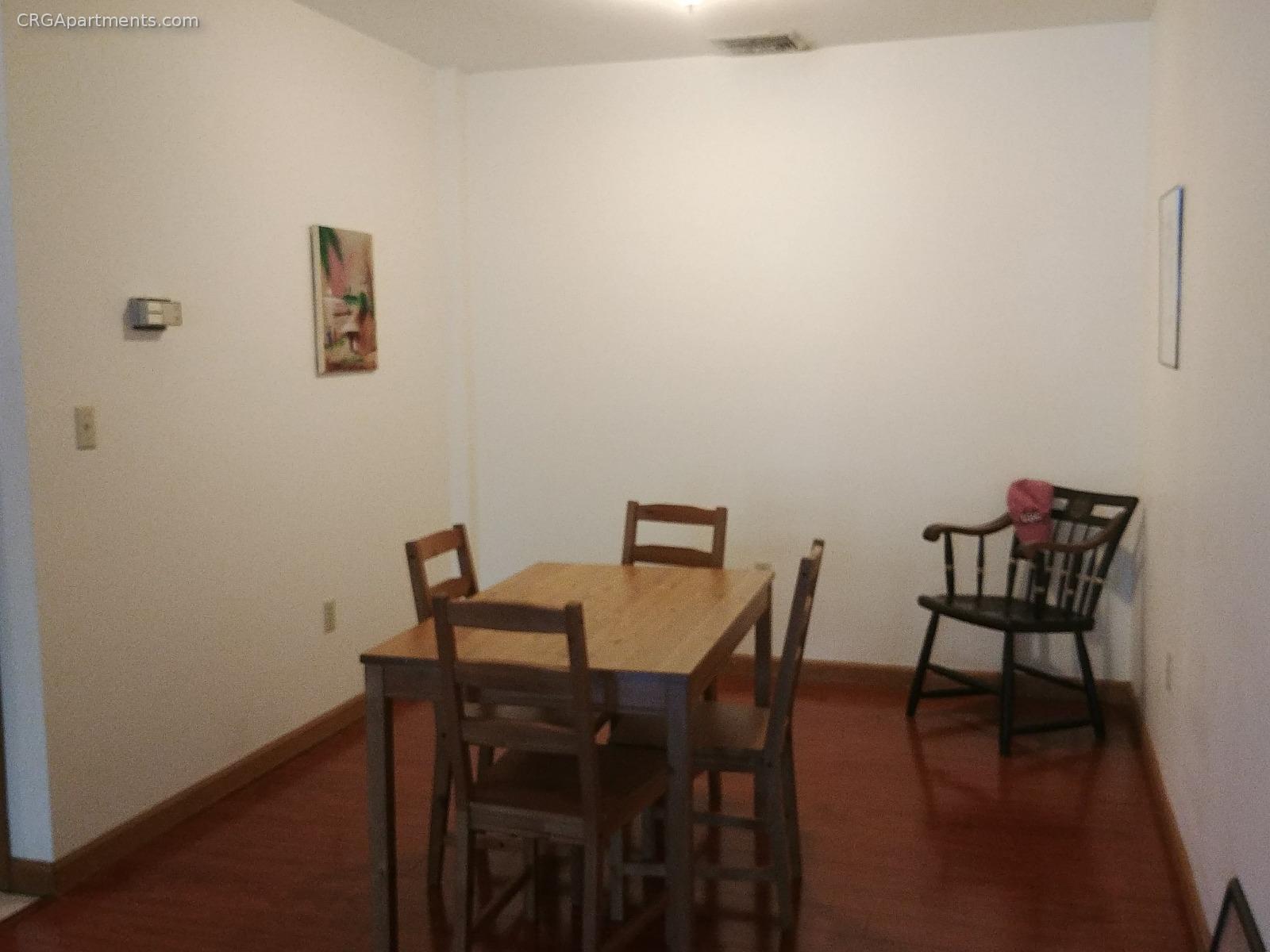 154 Cedar St, Powder House Square