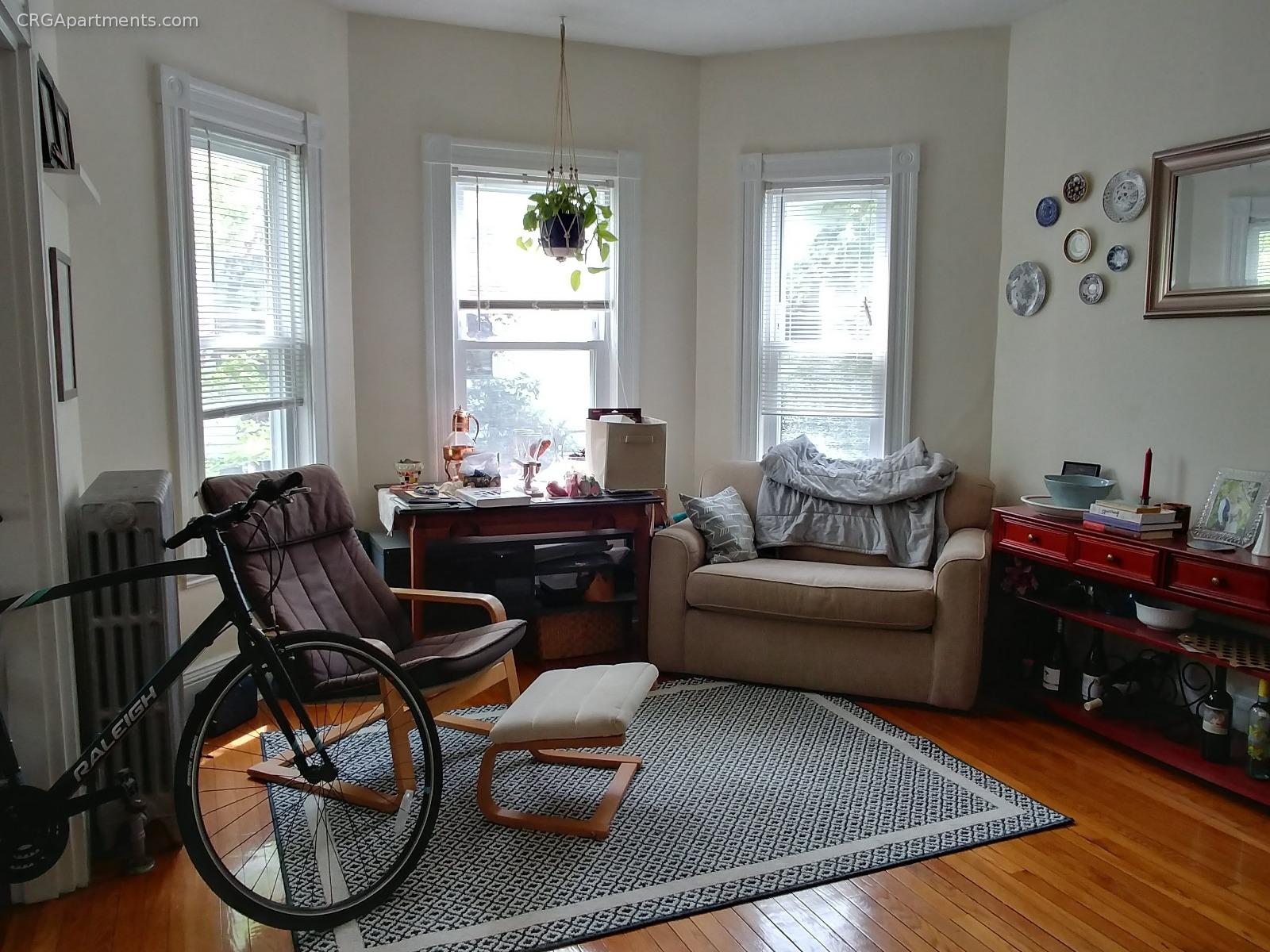 74 Fremont St, South Medford