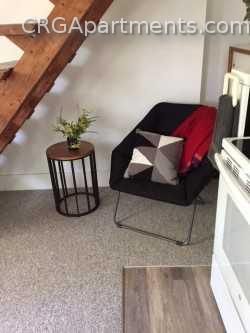 13 Huron Ave, Neighborhood Nine