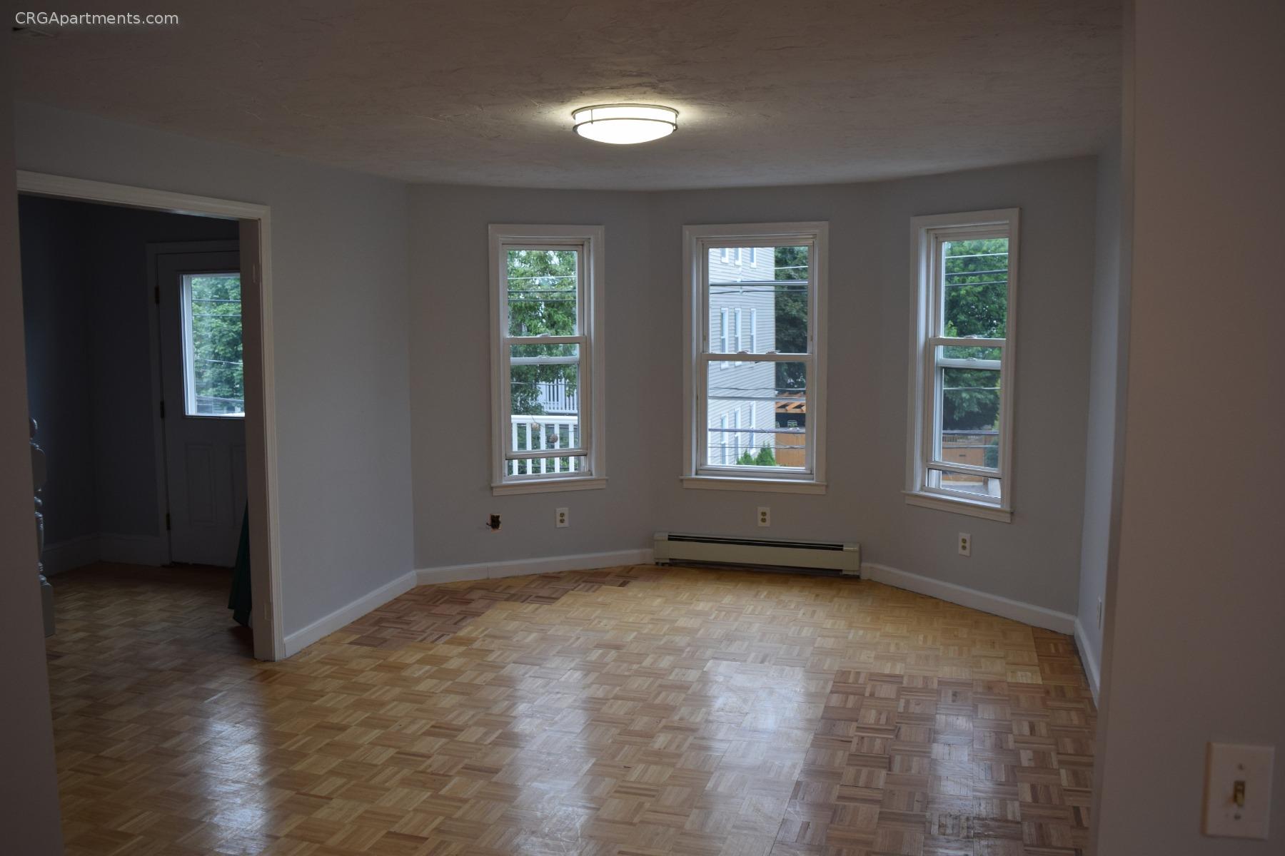 65 Lowell St, Spring Hill