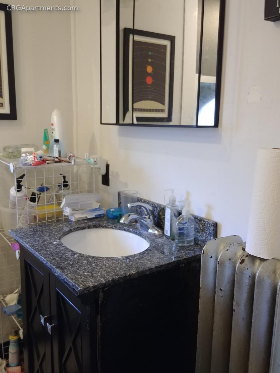 15 Curtis Ave, West Somerville