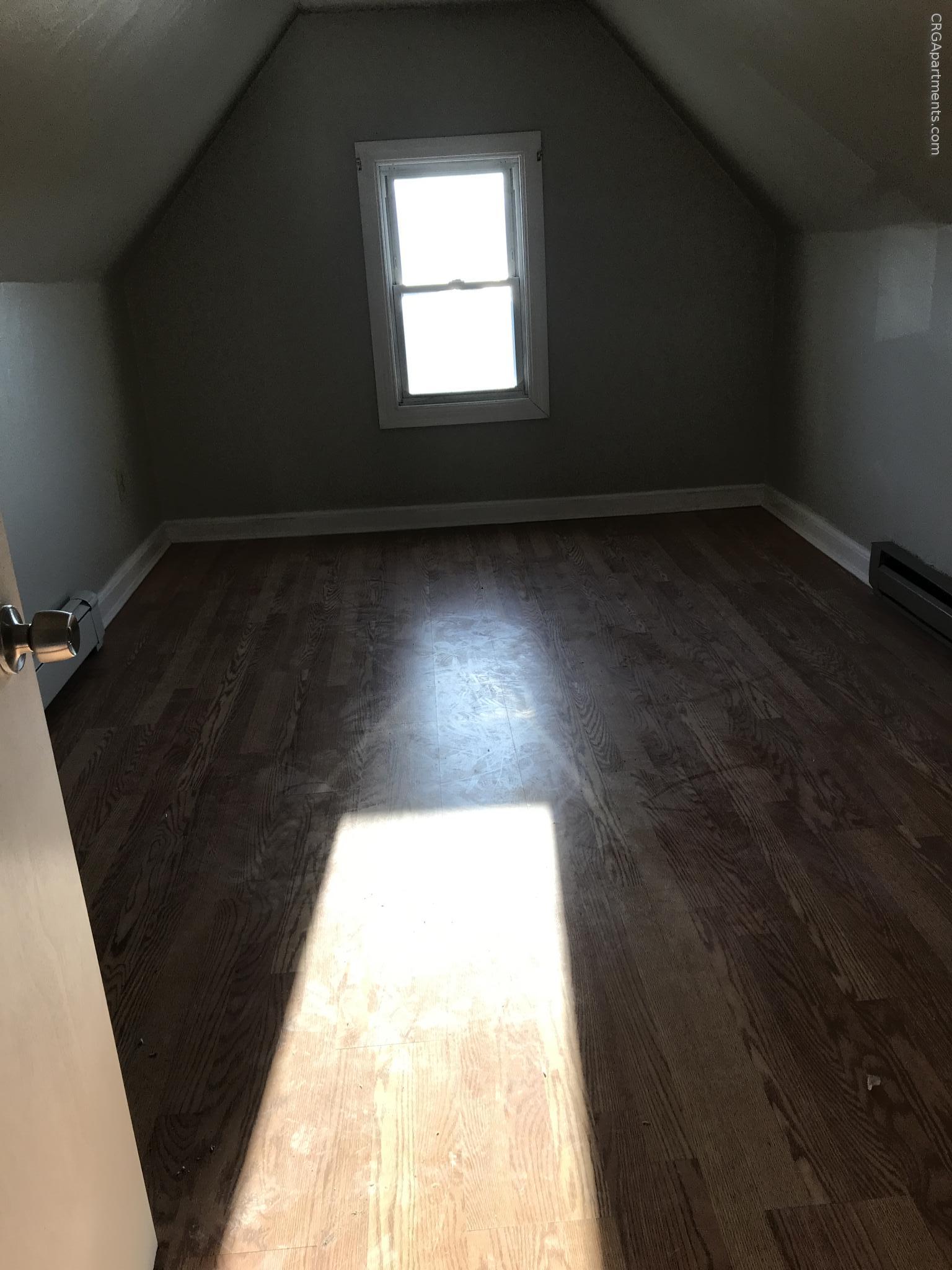 569 Main St, South Medford