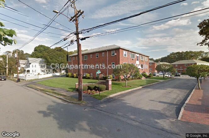 7 Brattle Dr, Arlington