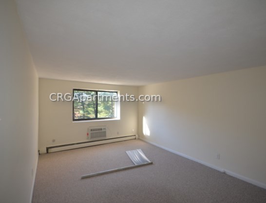 24 Whites Ave, Watertown