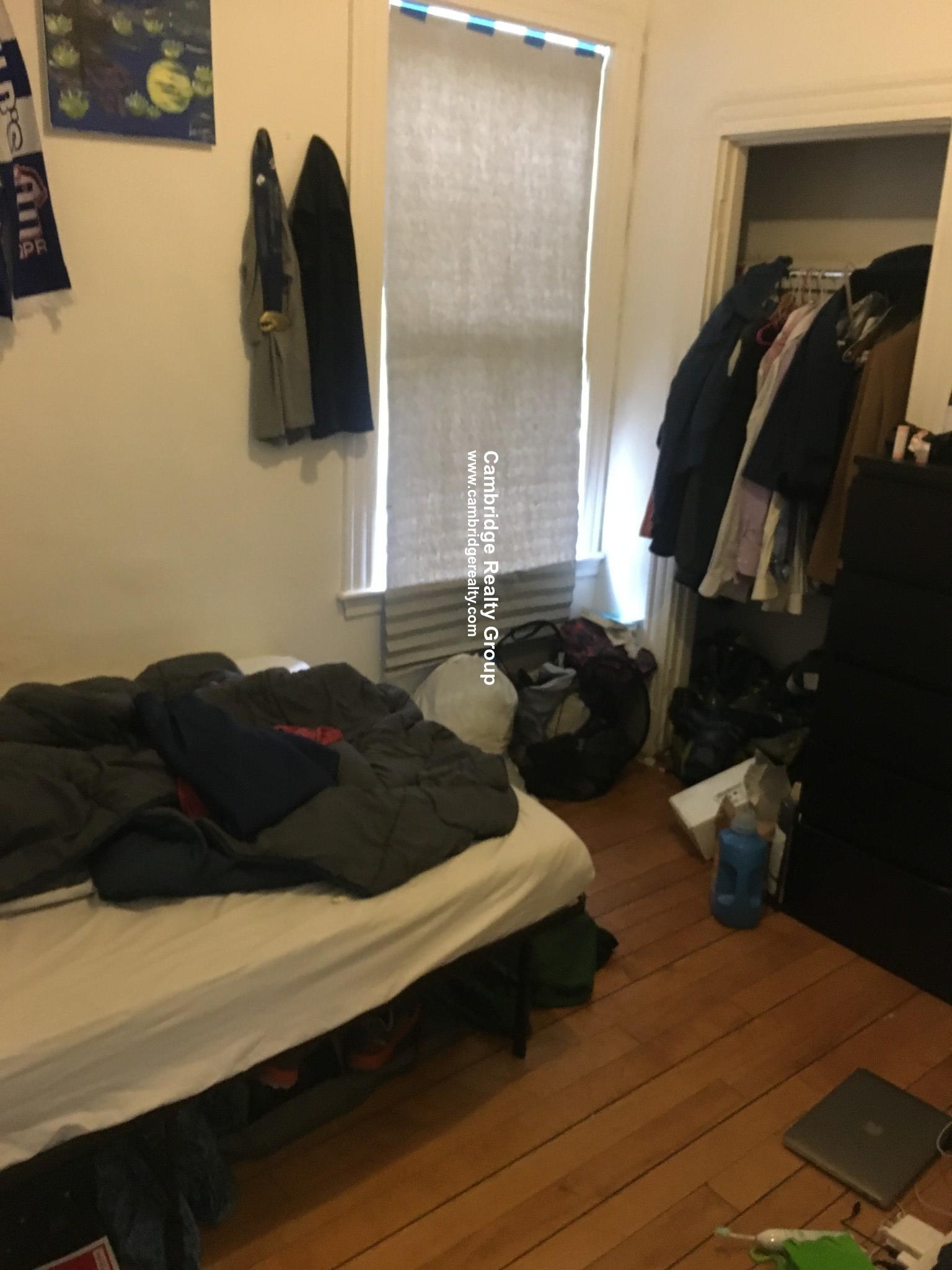 32 Chatham St, Harvard Square