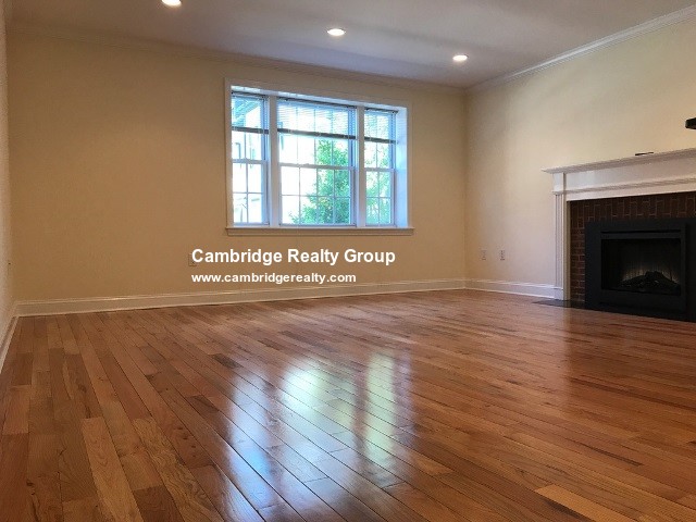 65 Langdon St, Neighborhood Nine