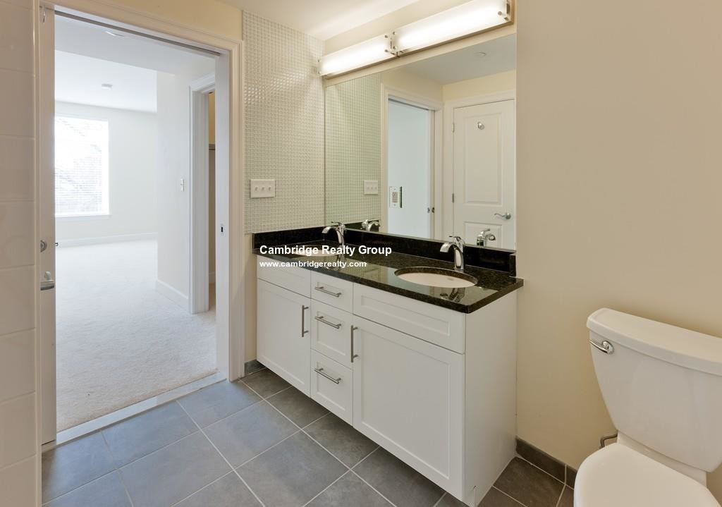 7 Cameron Ave, North Cambridge