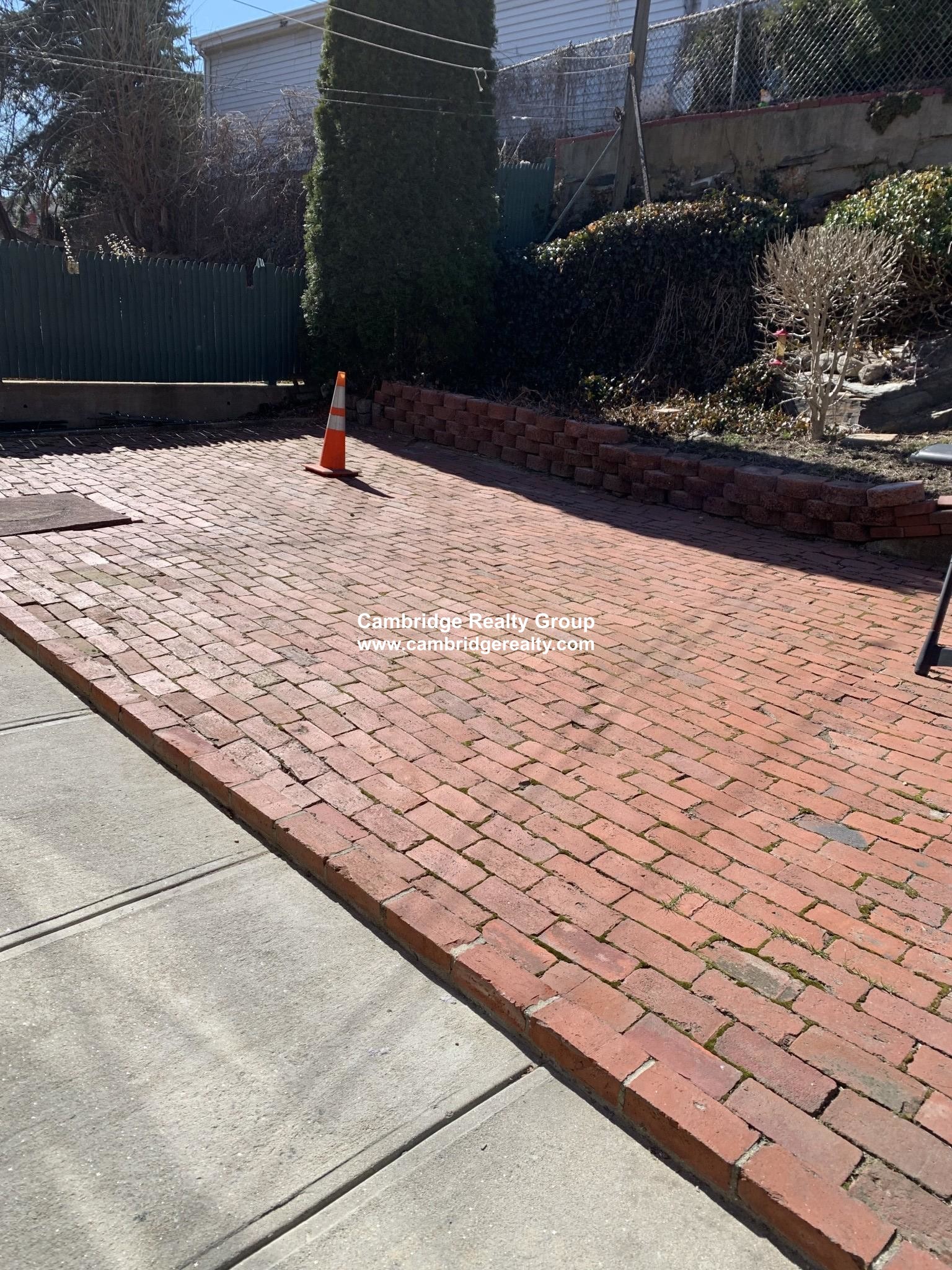 27 Cameron Ave, North Cambridge