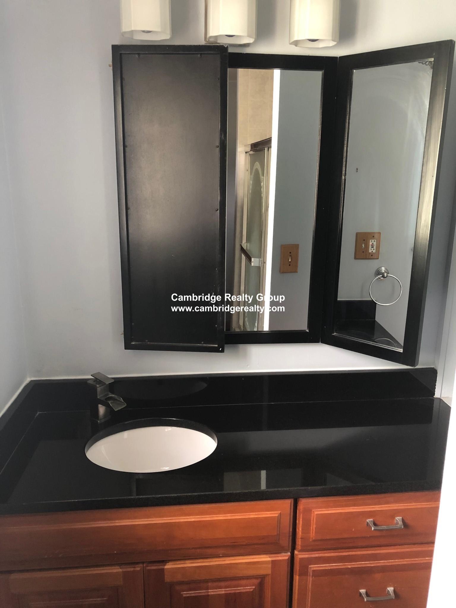 32 Robinson St, Winter Hill