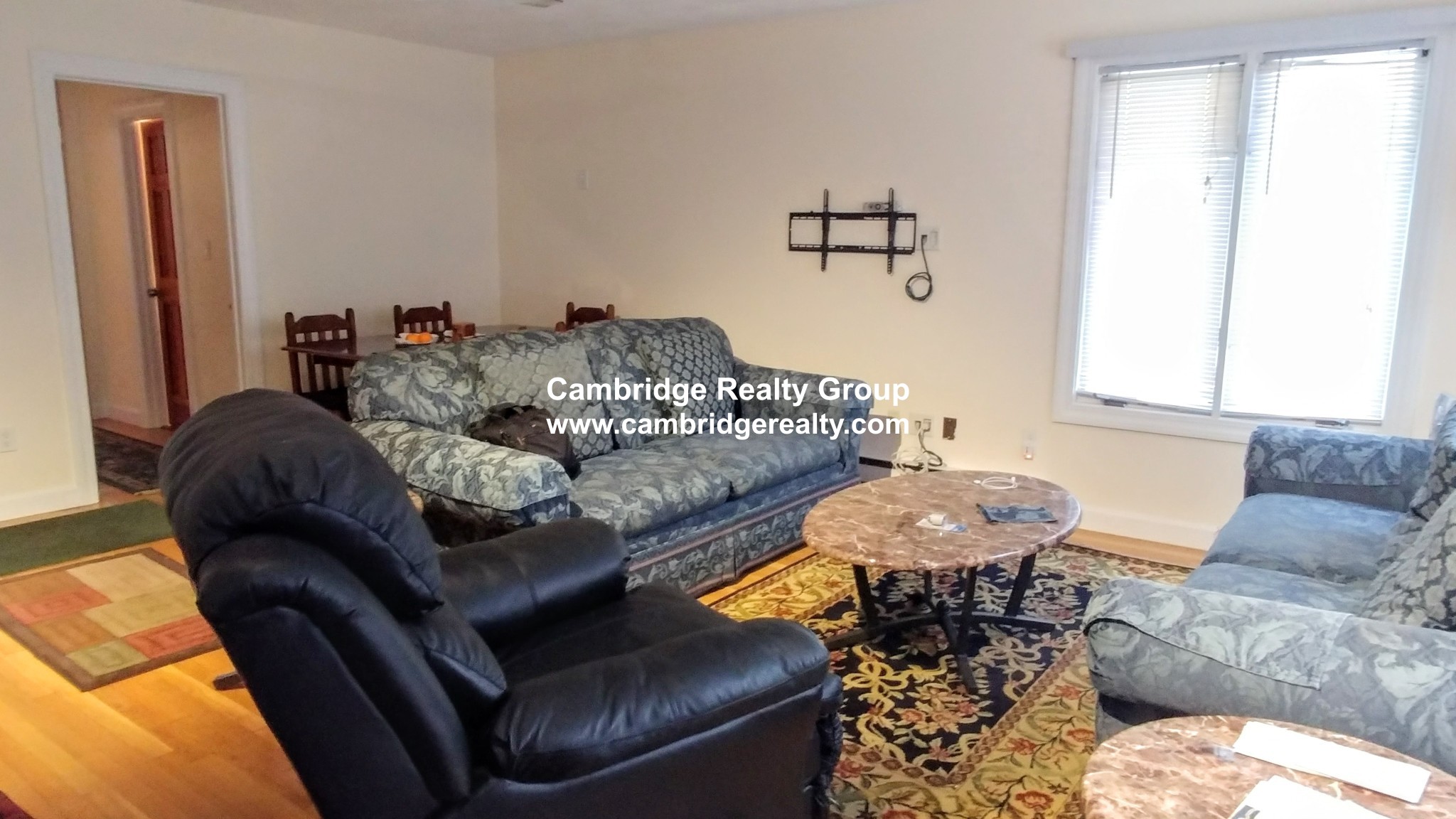 114 Yorktown St, Davis Square