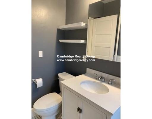 34 Ash St, Harvard Square