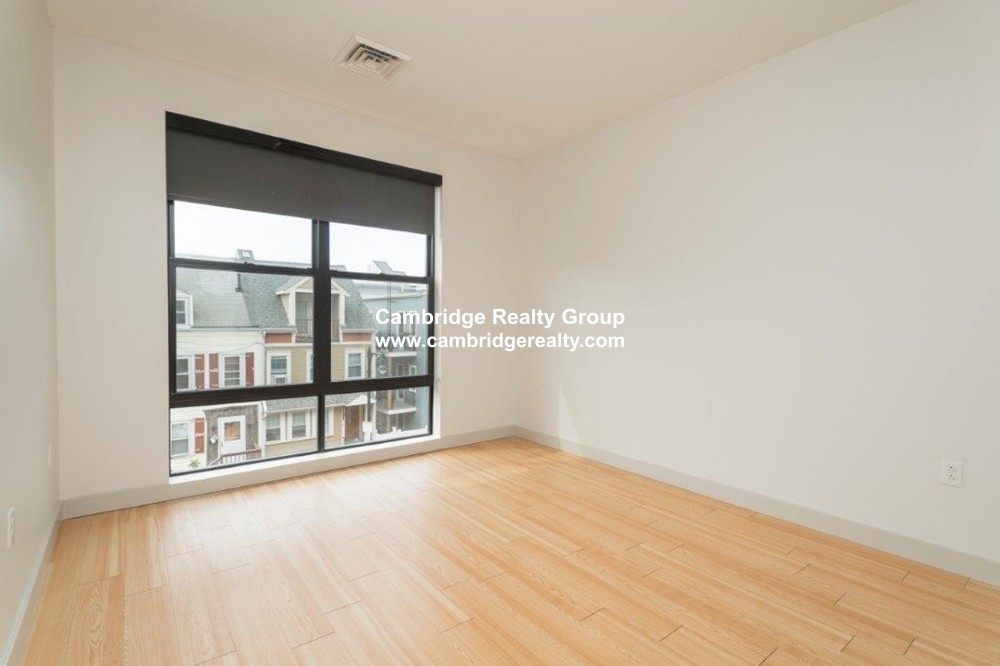 339 D St, South Boston