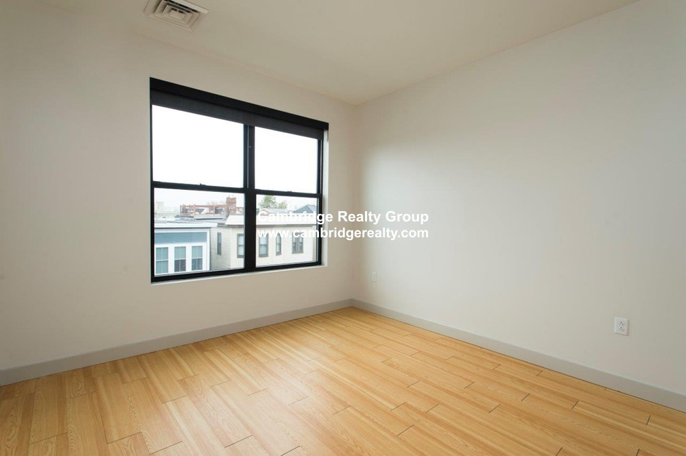 339 D St, South Boston