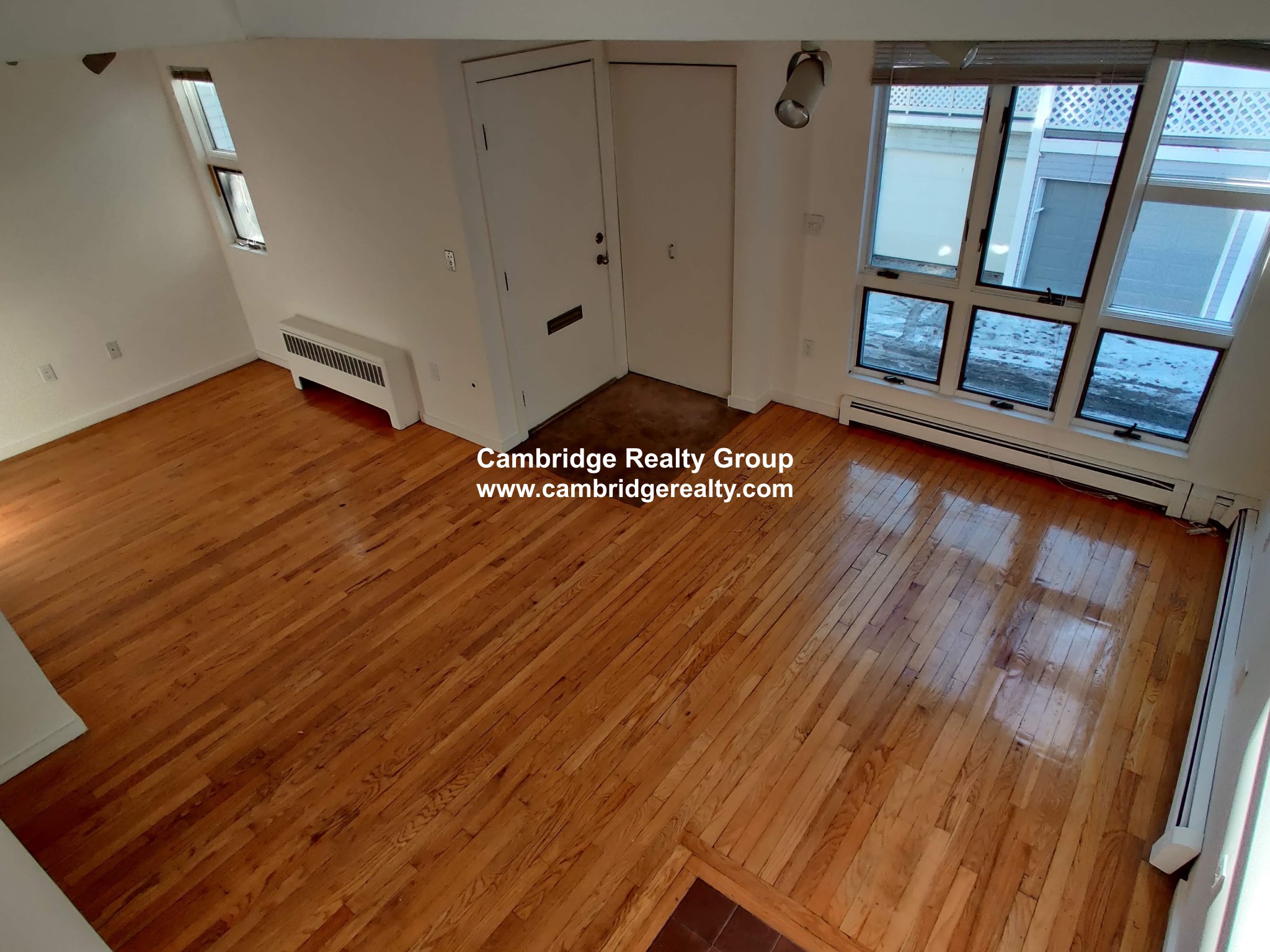 9 Fort Washington Pl, Cambridgeport