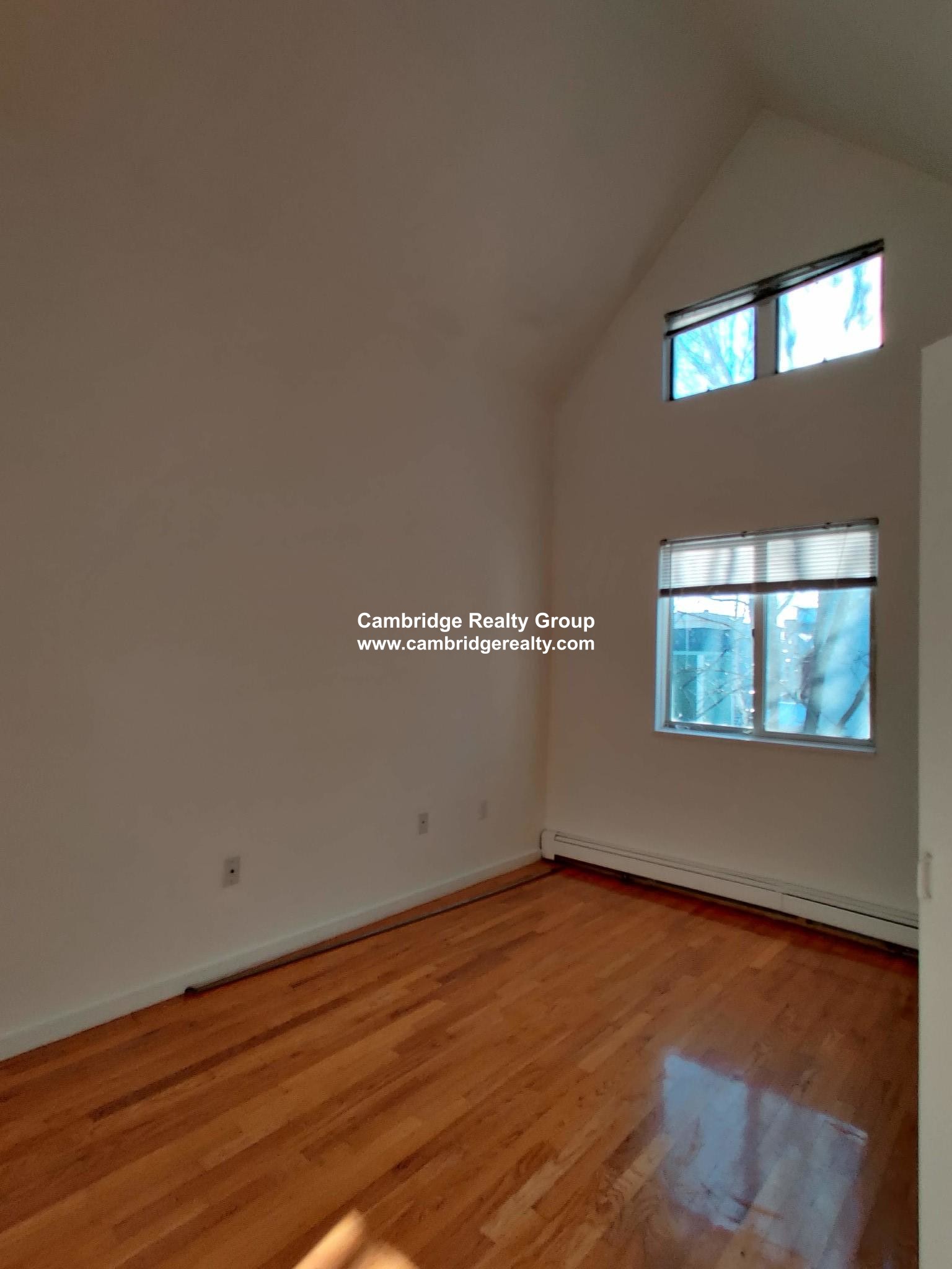 9 Fort Washington Pl, Cambridgeport