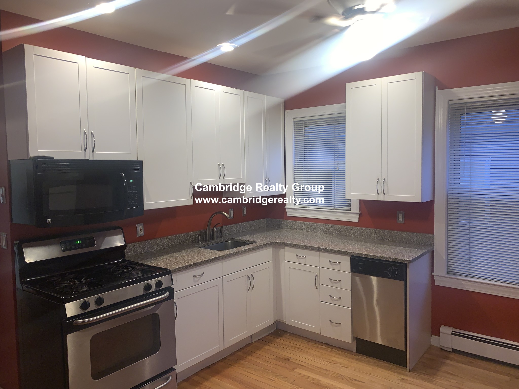 68 Kenmere Rd, Medford