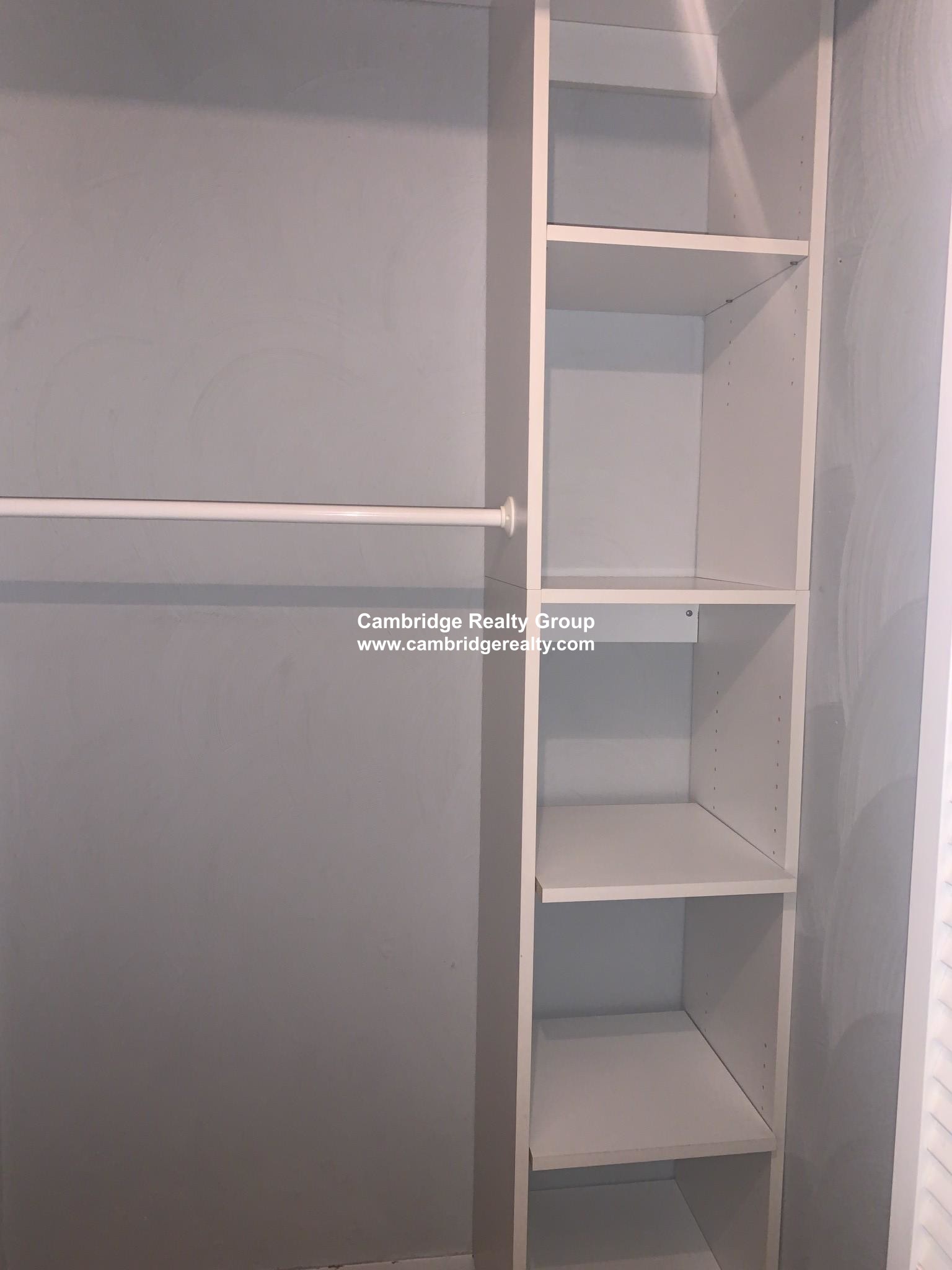 68 Kenmere Rd, Medford