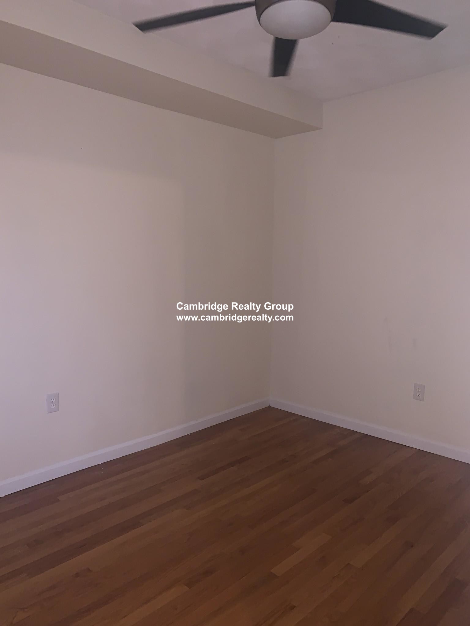 68 Kenmere Rd, Medford