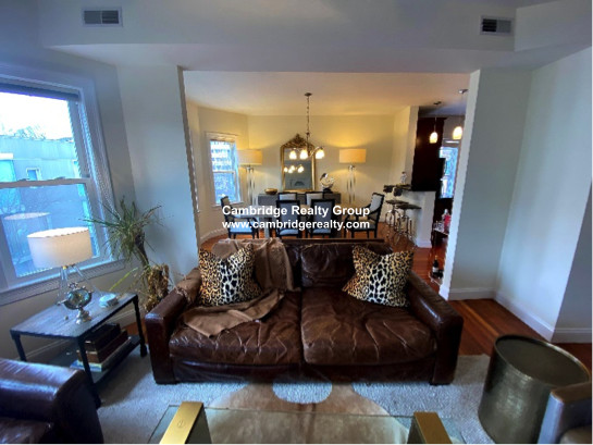 226 Banks St, Cambridgeport