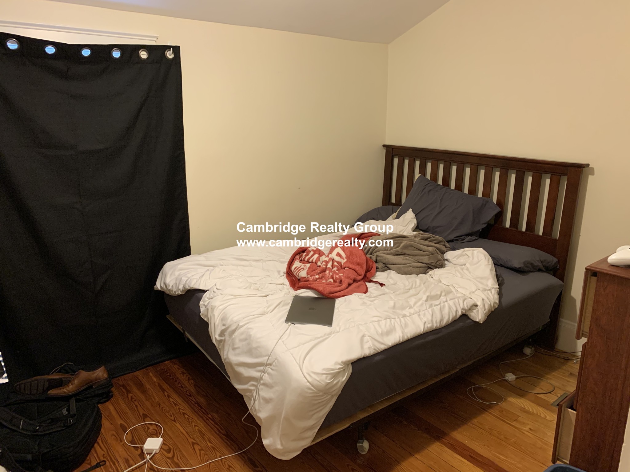 14 Bay State Ave, Powder House Square