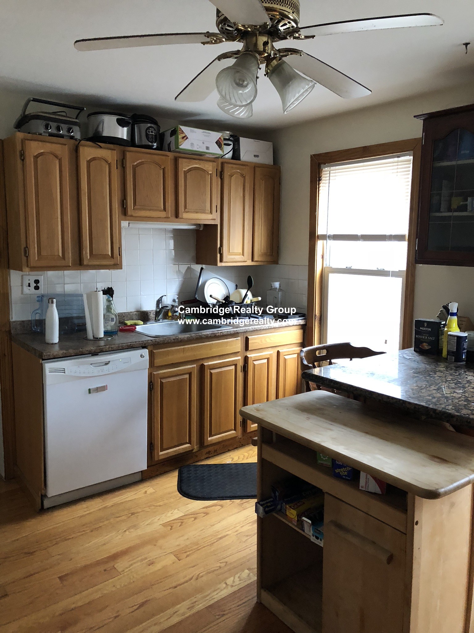 66 Simpson Ave, Tufts