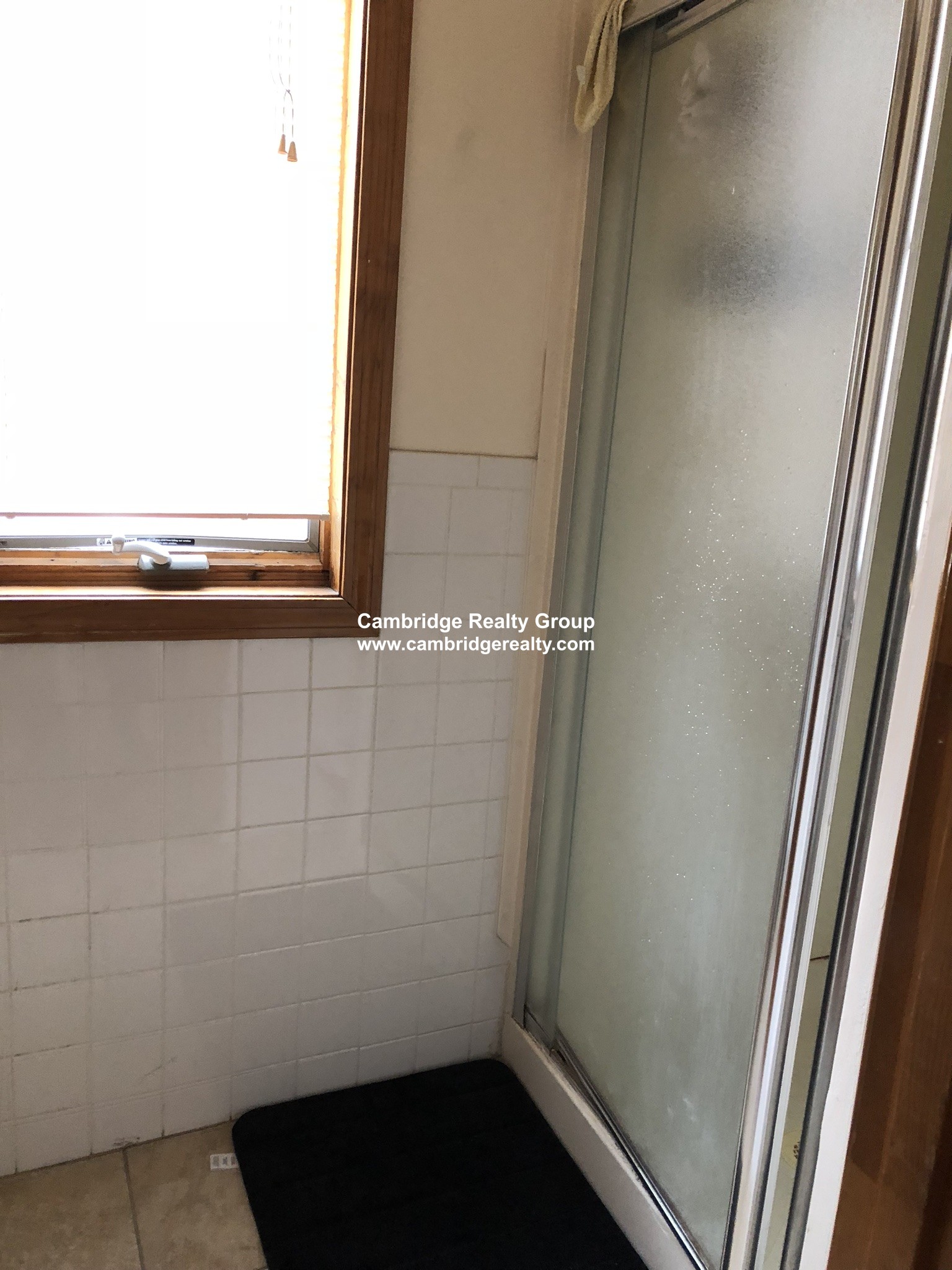 66 Simpson Ave, Tufts