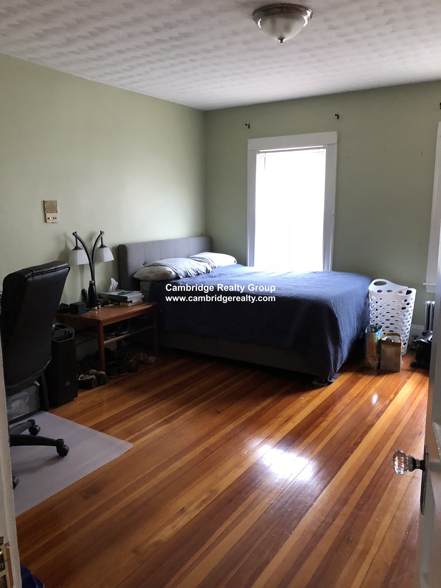 66 Simpson Ave, Tufts