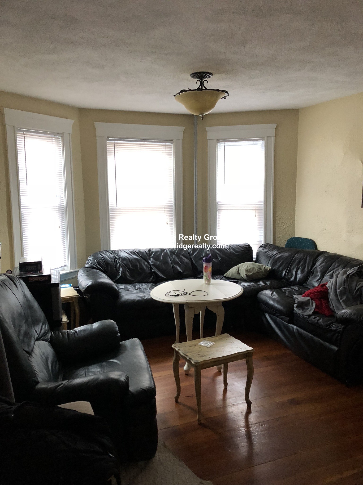 66 Simpson Ave, Tufts