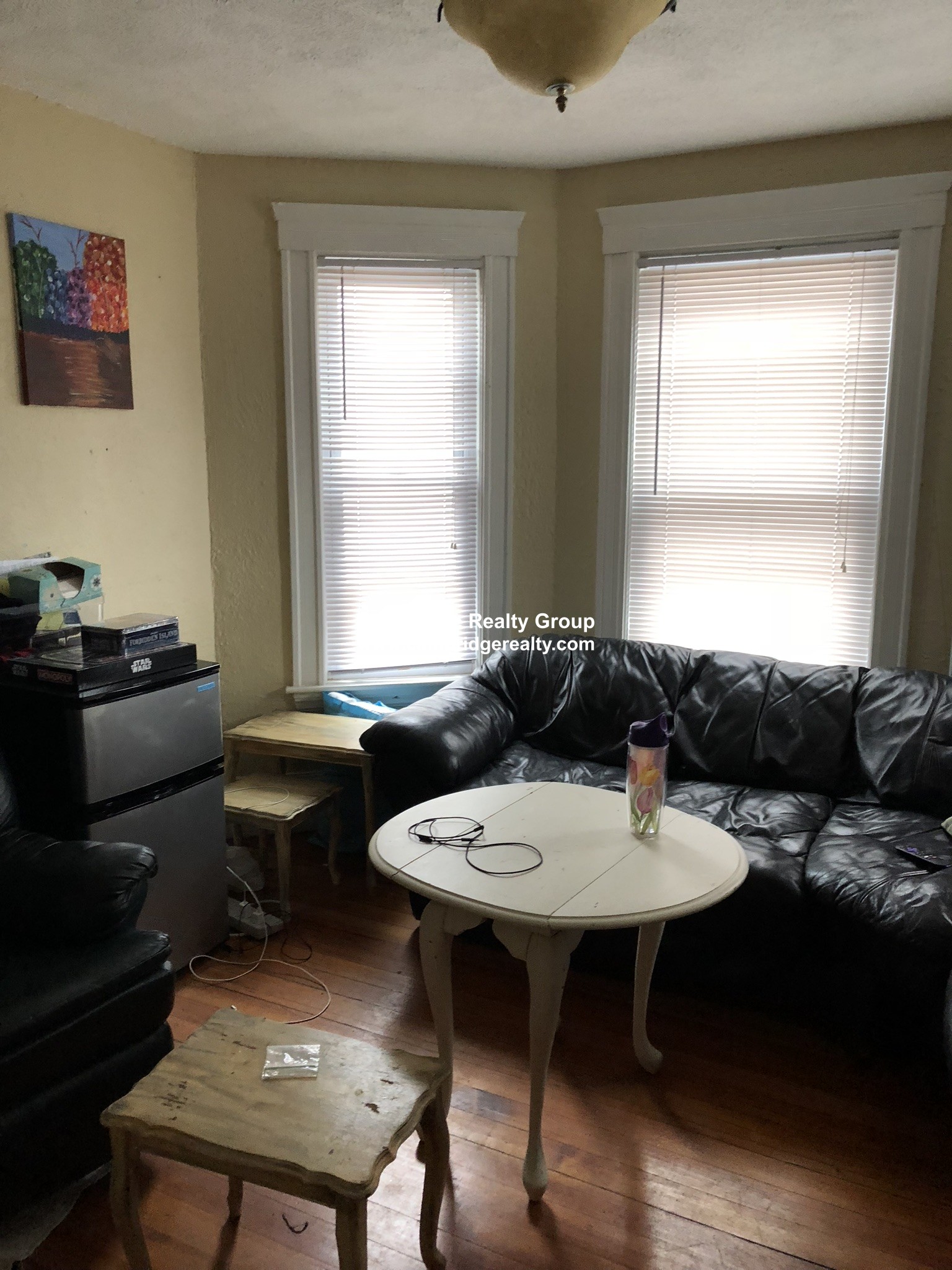 66 Simpson Ave, Tufts