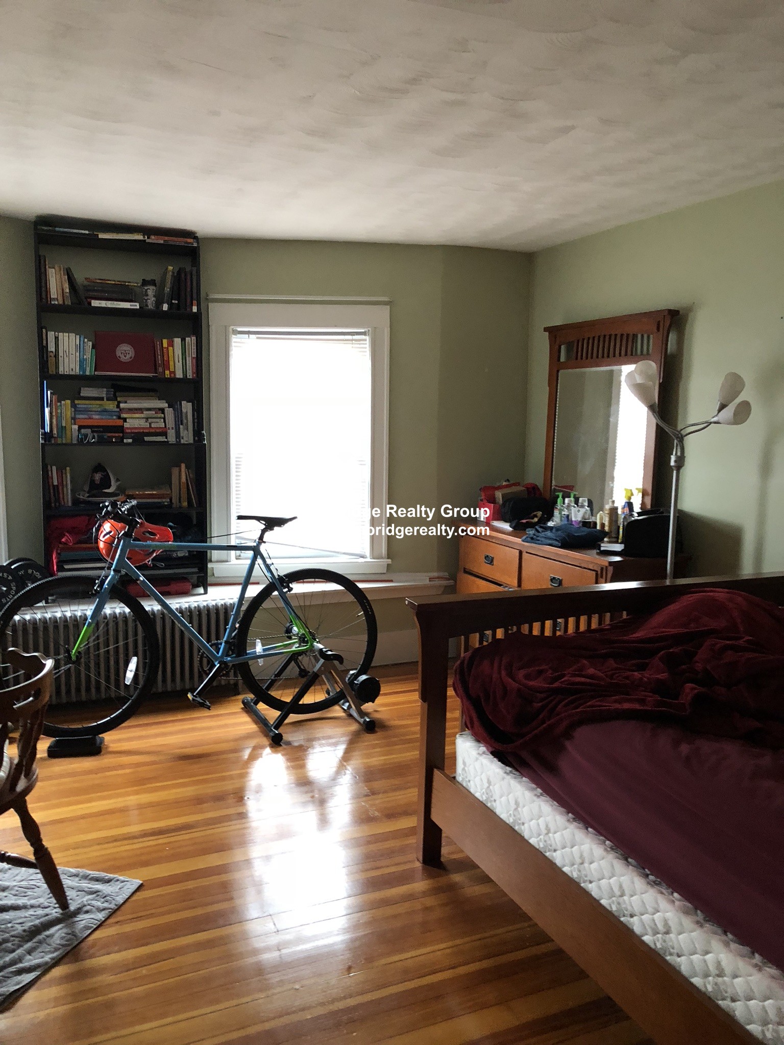 66 Simpson Ave, Tufts