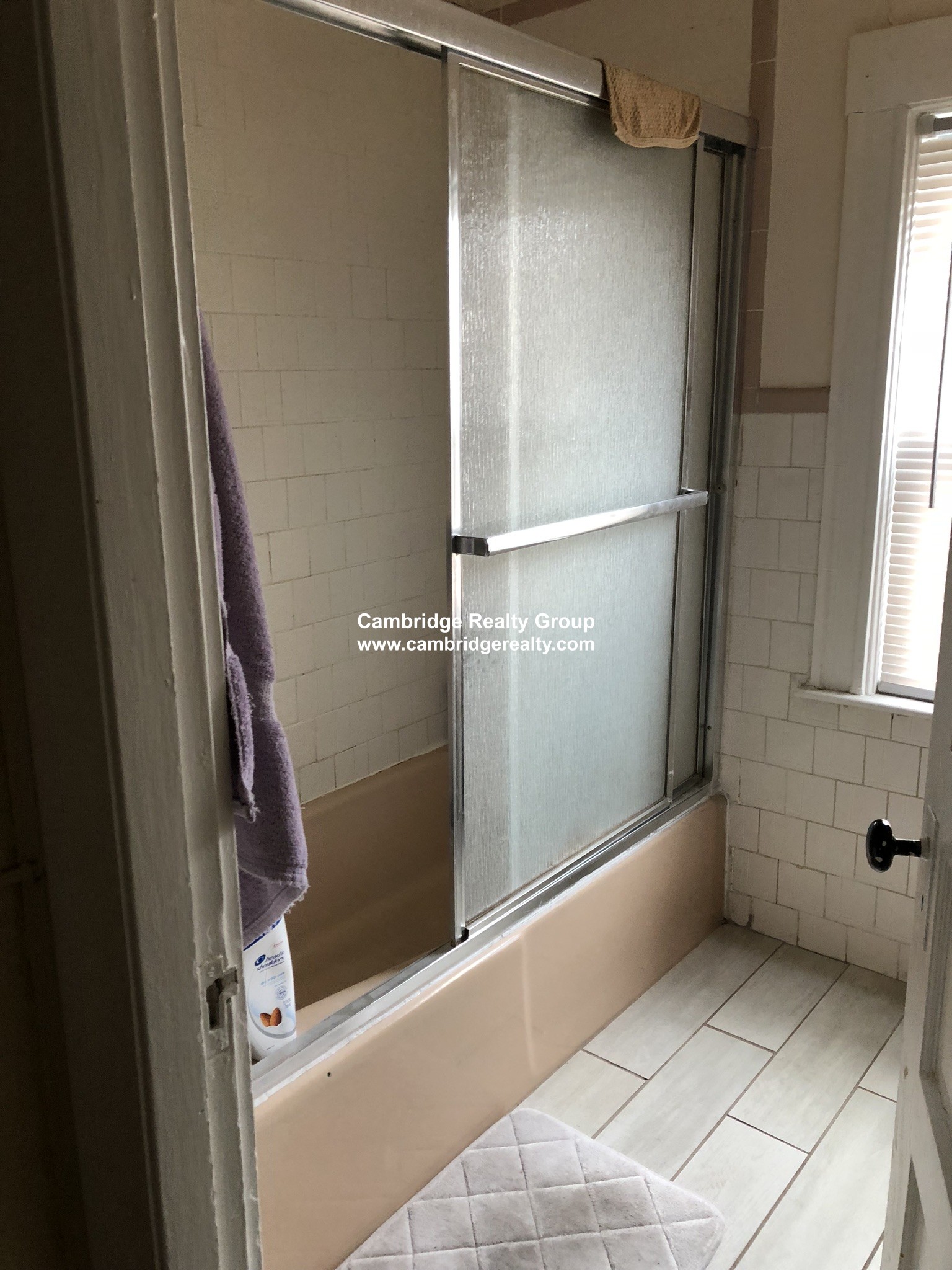 66 Simpson Ave, Tufts