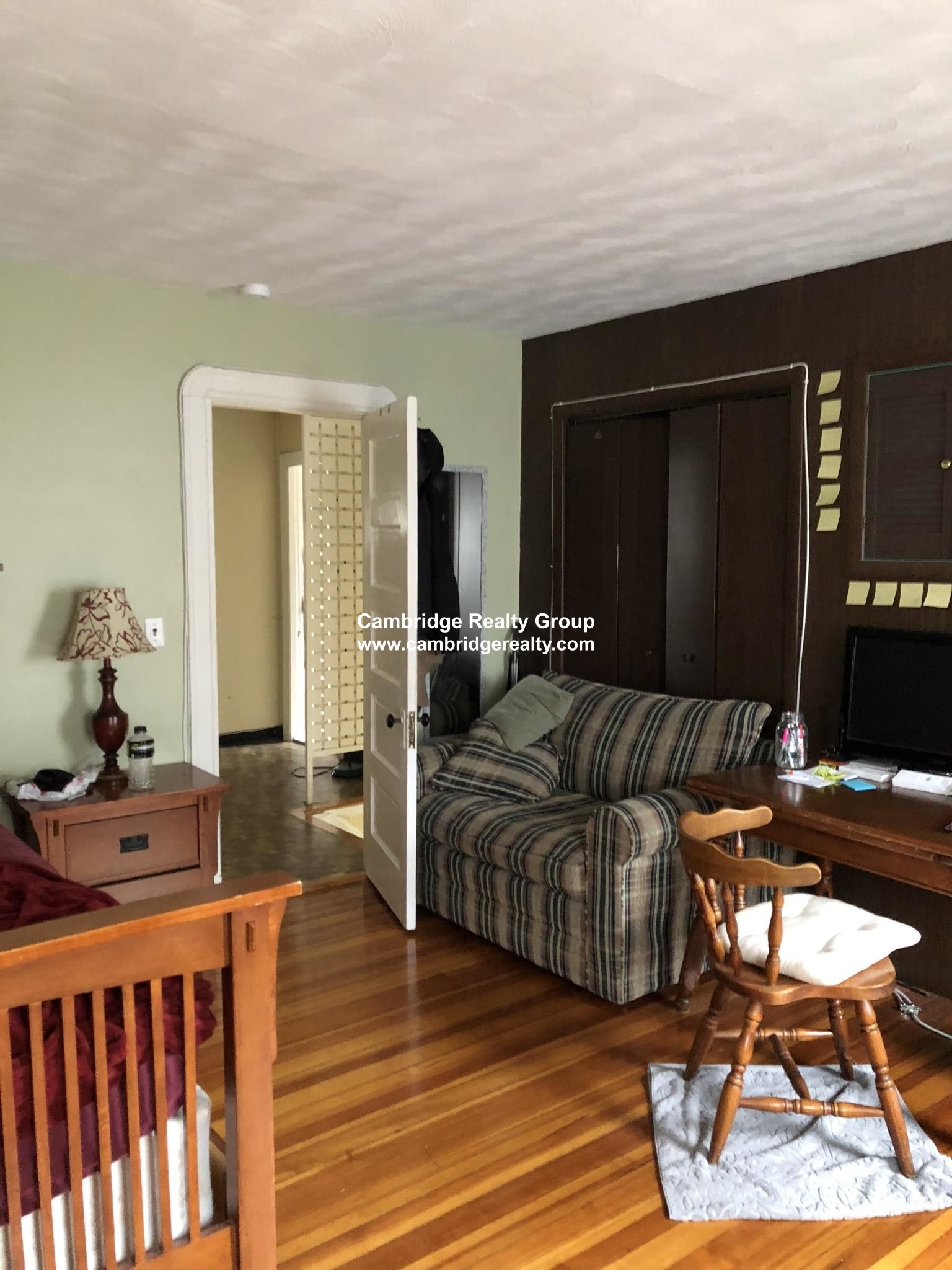 66 Simpson Ave, Tufts