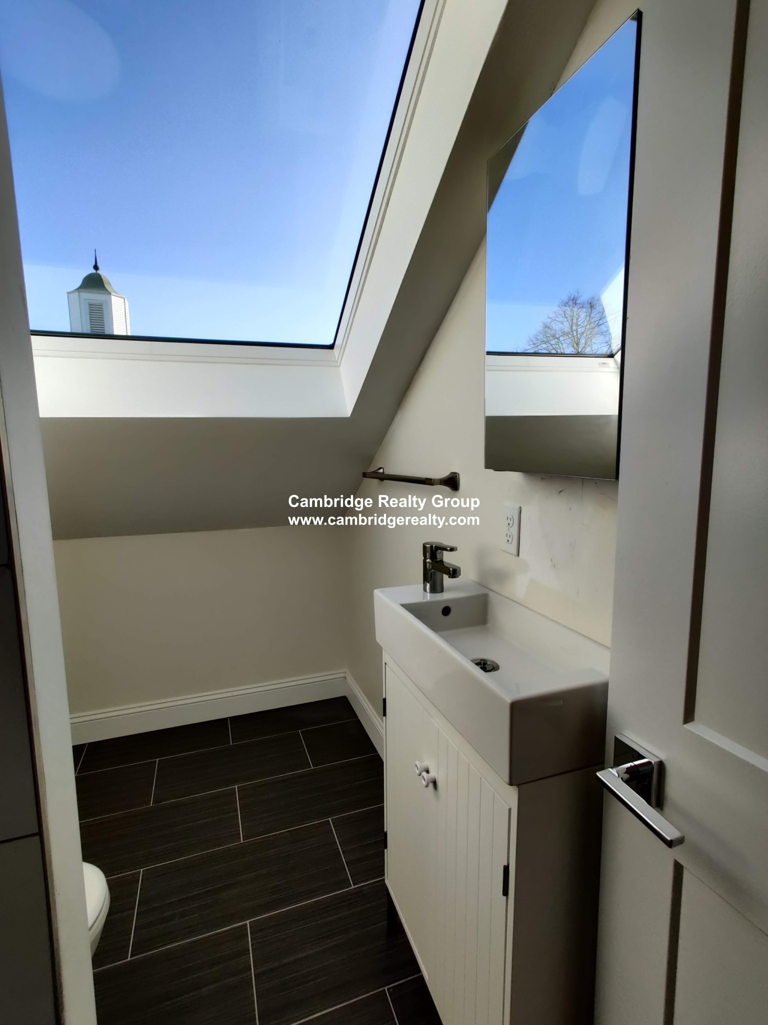 478 Fulton St, Medford