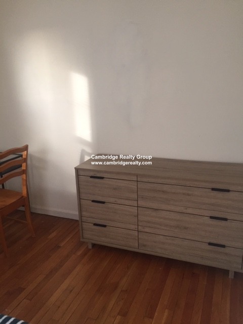4 bed, 2 bath apartment for rent at 315 Elm St Unit 2, Inman Square — photo 21 of 27