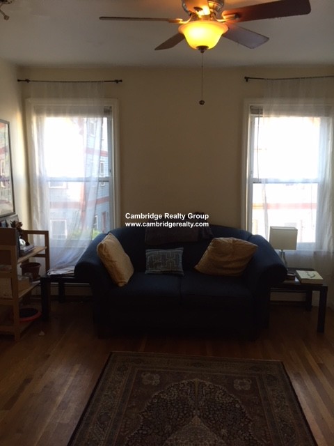 4 bed, 2 bath apartment for rent at 315 Elm St Unit 2, Inman Square — photo 3 of 27