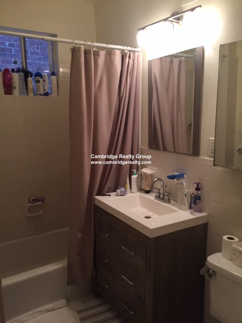 66 Dimick St, Inman Square