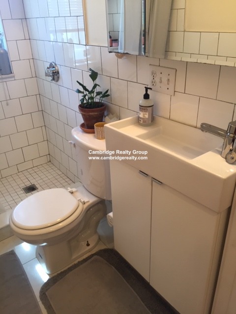 66 Dimick St, Inman Square