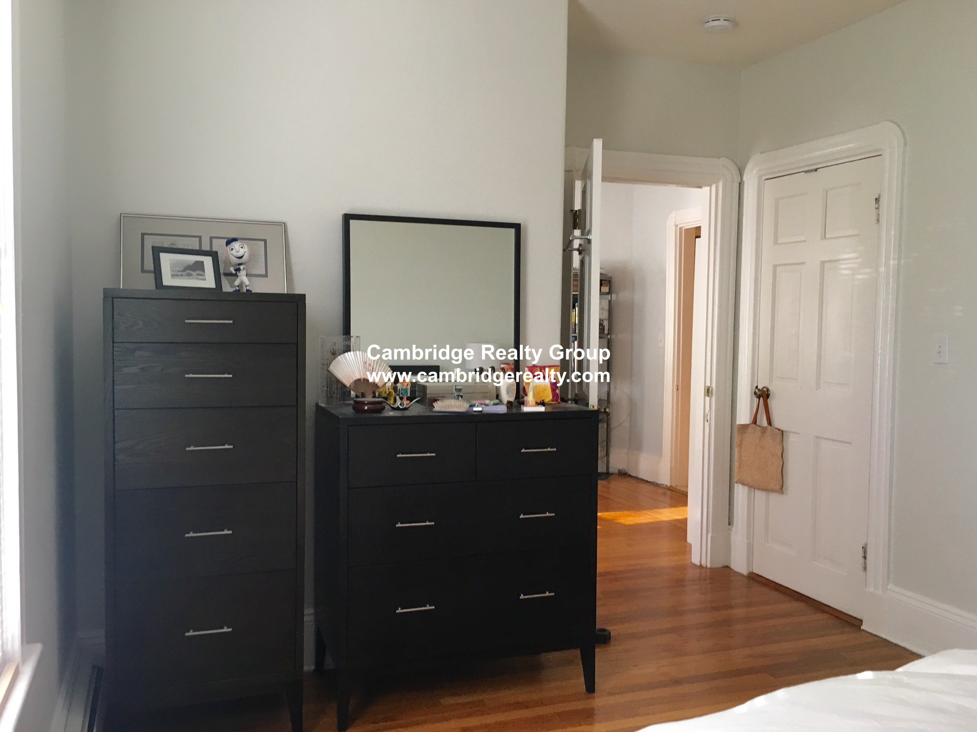 87 Holworthy St, West Cambridge