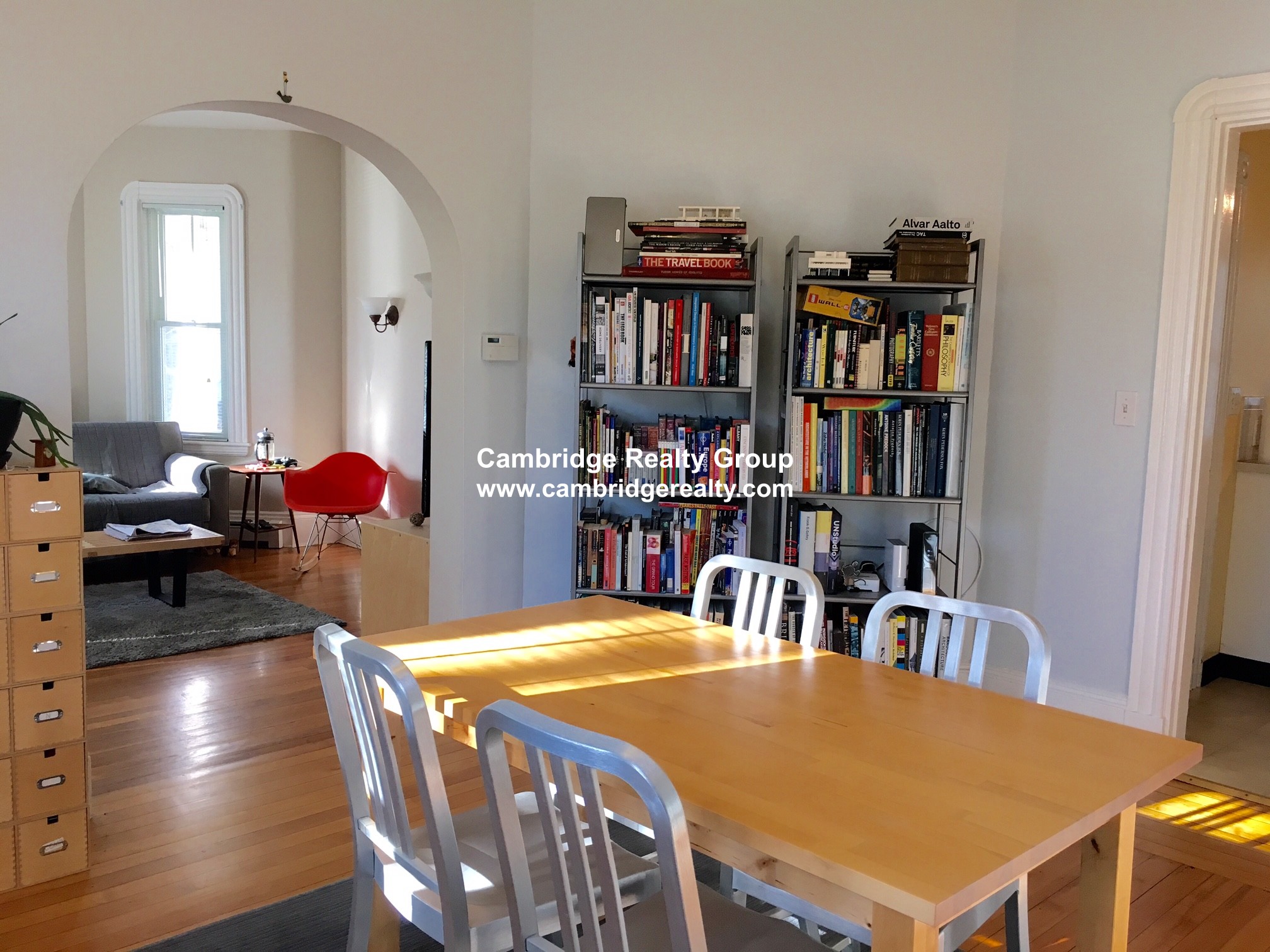 87 Holworthy St, West Cambridge